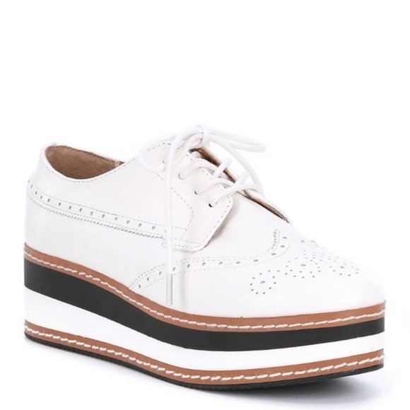 Steve Madden Shoes - Steve Madden White Greco Platform Oxfords